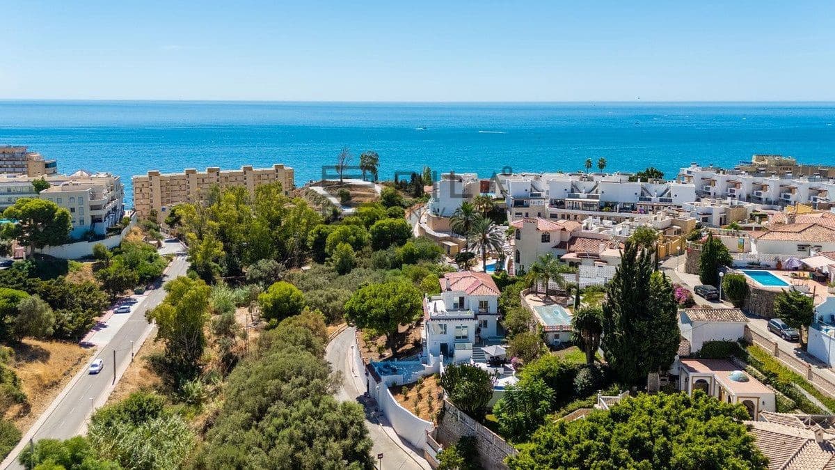 3 sovrum Villa till salu i Fuengirola med pool garage - 1 275 000 € (Ref: 9639870)