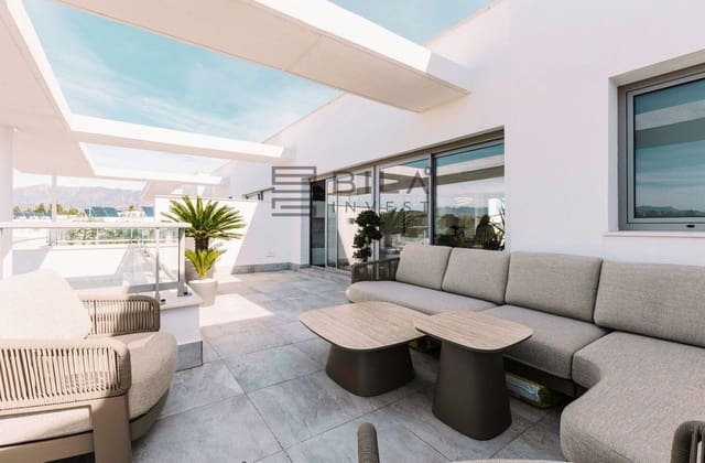 4 slaapkamer Penthouse te koop in El Chaparral, Mijas met zwembad - € 1.070.000 (Ref: 9639874)