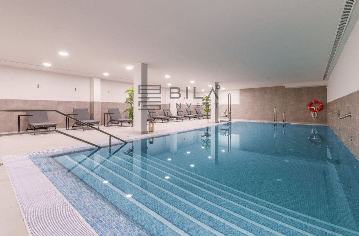 4 slaapkamer Penthouse te koop in El Chaparral met zwembad - € 1.070.000 (Ref: 9639874)