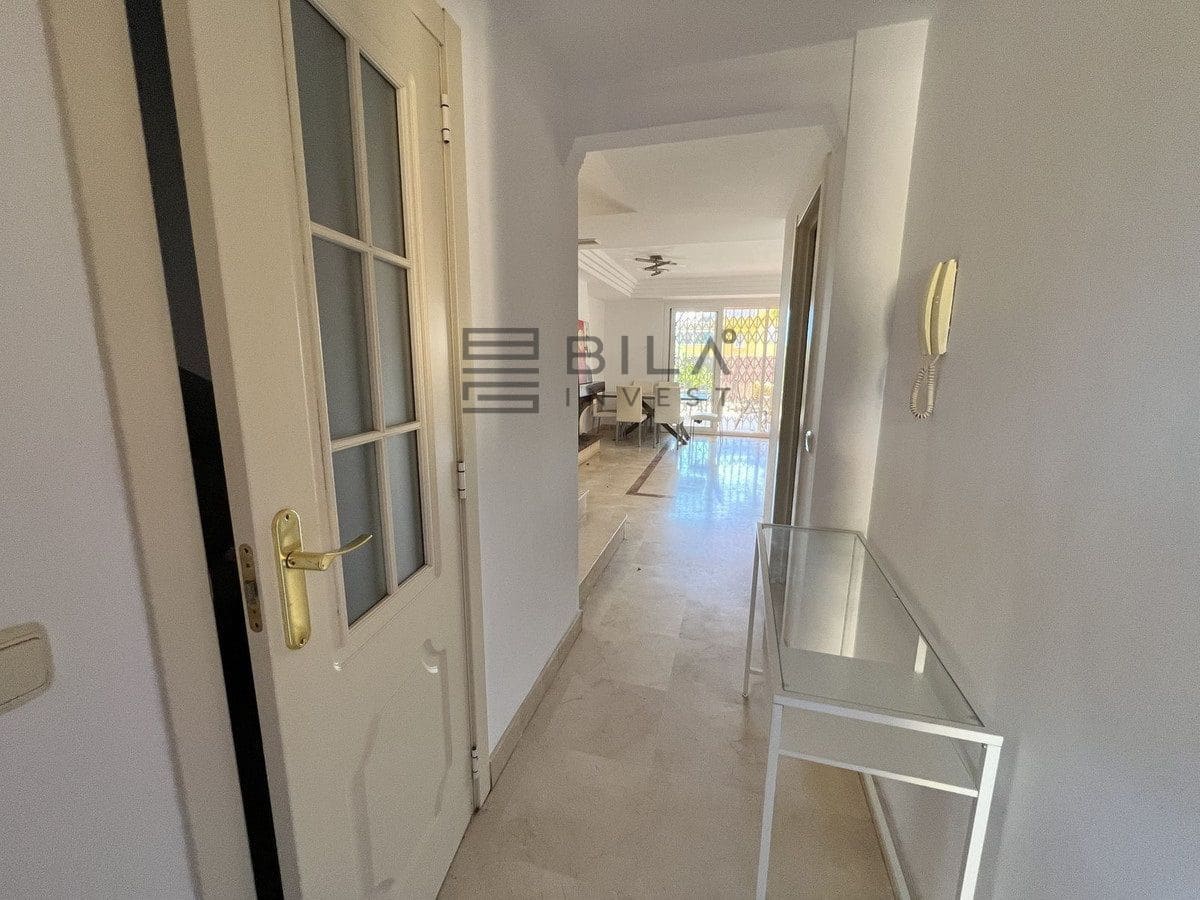 3 Zimmer Haus zu verkaufen in Riviera del Sol mit Pool - 460.000 € (Ref: 9639875)