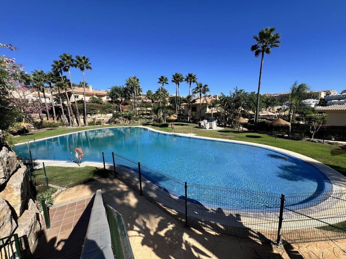 3 Zimmer Haus zu verkaufen in Riviera del Sol mit Pool - 460.000 € (Ref: 9639875)