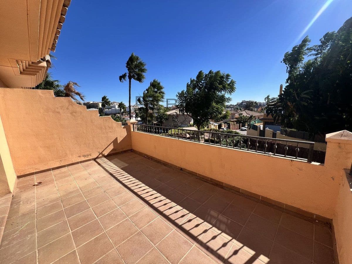 3 Zimmer Haus zu verkaufen in Riviera del Sol mit Pool - 460.000 € (Ref: 9639875)