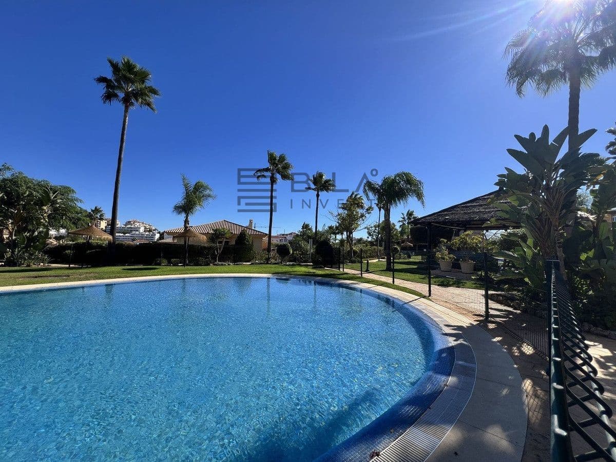 3 Zimmer Haus zu verkaufen in Riviera del Sol mit Pool - 460.000 € (Ref: 9639875)