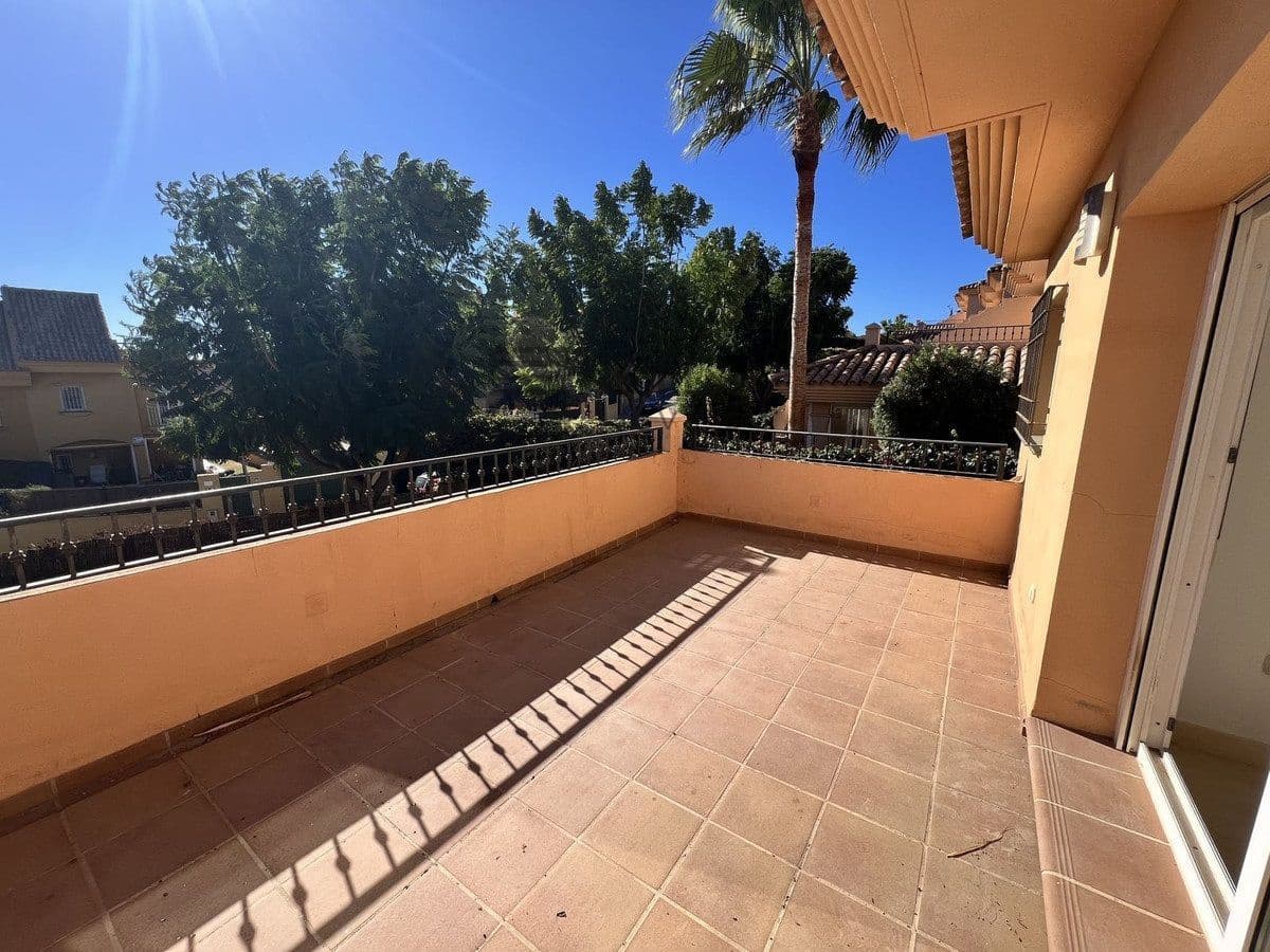 3 Zimmer Haus zu verkaufen in Riviera del Sol mit Pool - 460.000 € (Ref: 9639875)