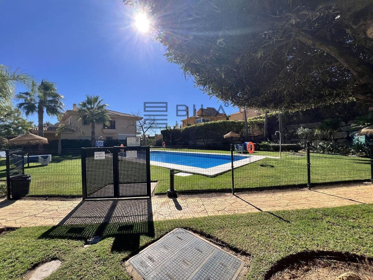 3 Zimmer Haus zu verkaufen in Riviera del Sol mit Pool - 460.000 € (Ref: 9639875)