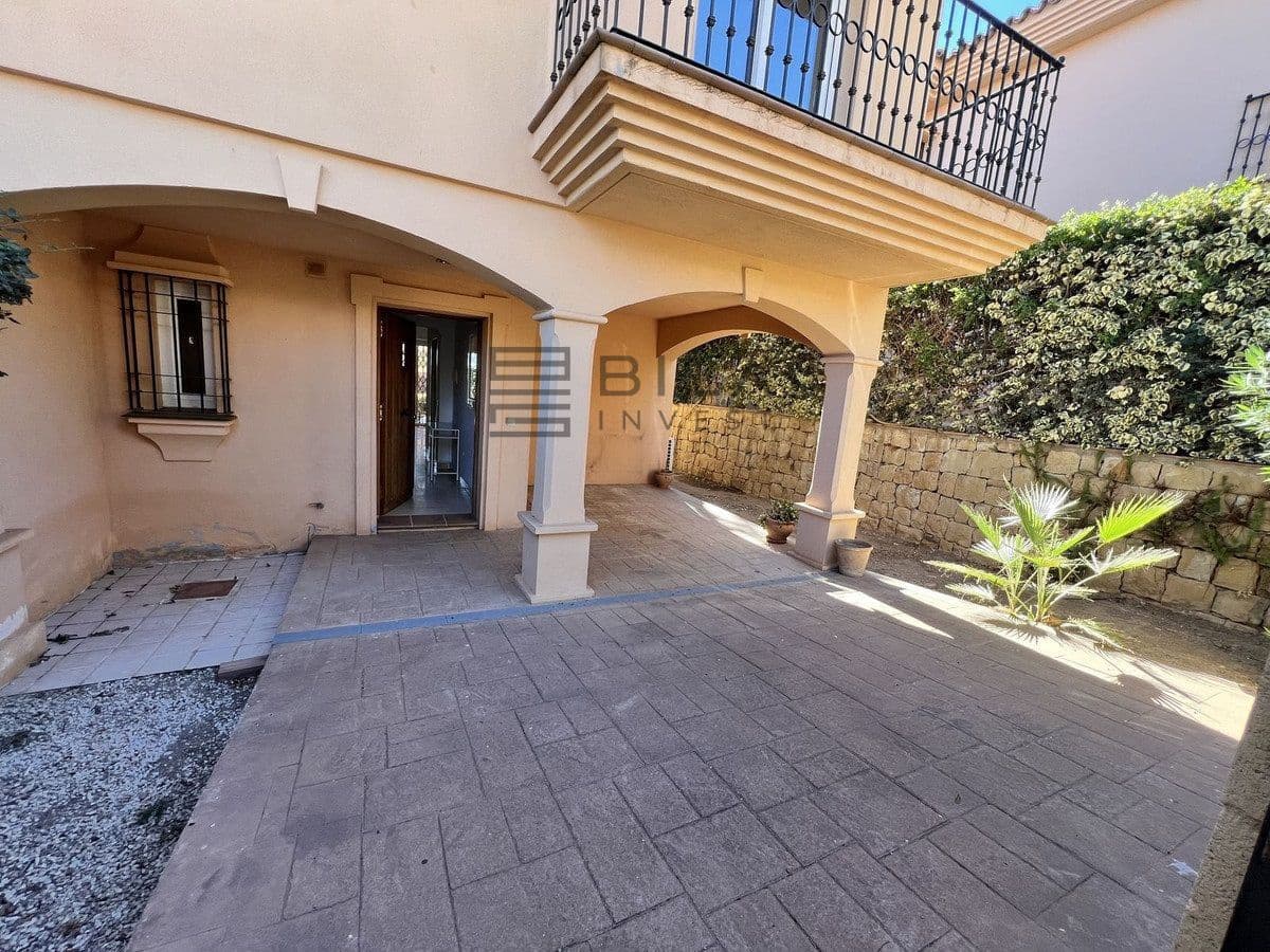 3 Zimmer Haus zu verkaufen in Riviera del Sol mit Pool - 460.000 € (Ref: 9639875)