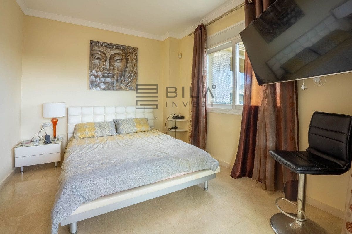 2 slaapkamer Penthouse te koop in La Cala Hills met zwembad - € 325.000 (Ref: 9639876)