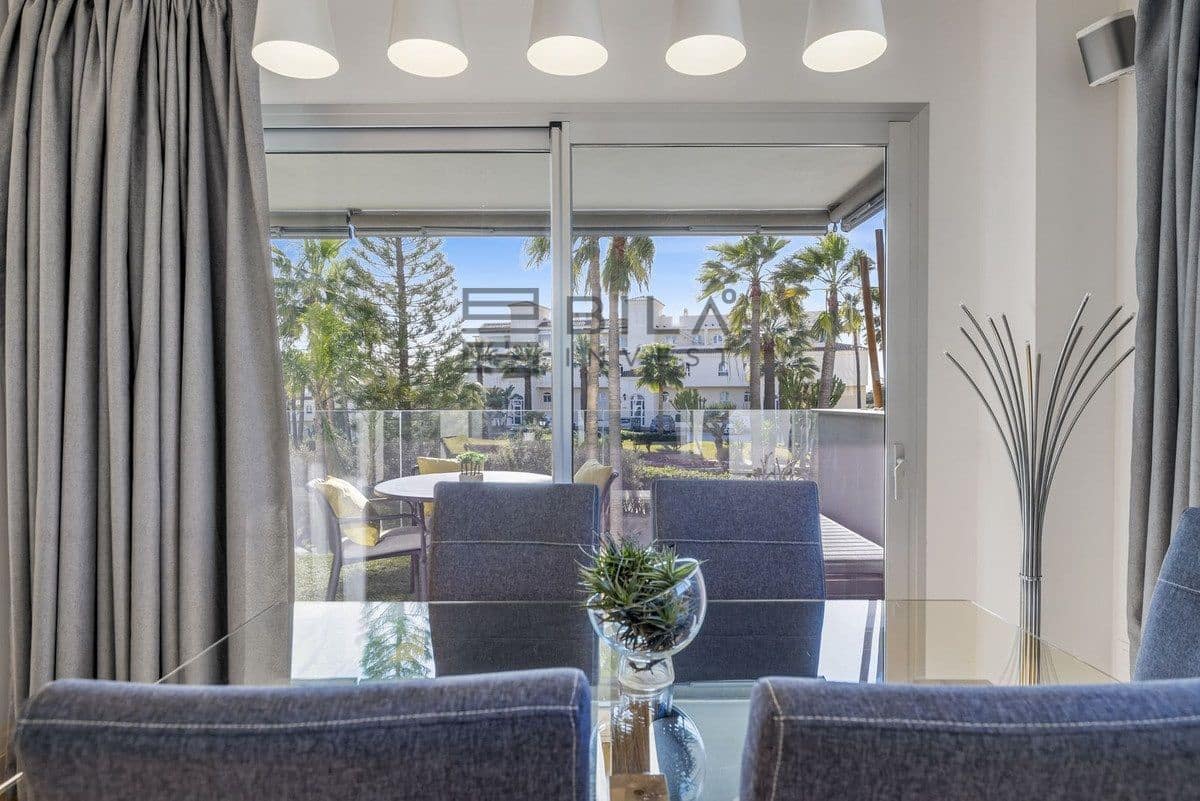 3 bedroom Flat for sale in El Chaparral with pool garage - € 649,000 (Ref: 9639877)