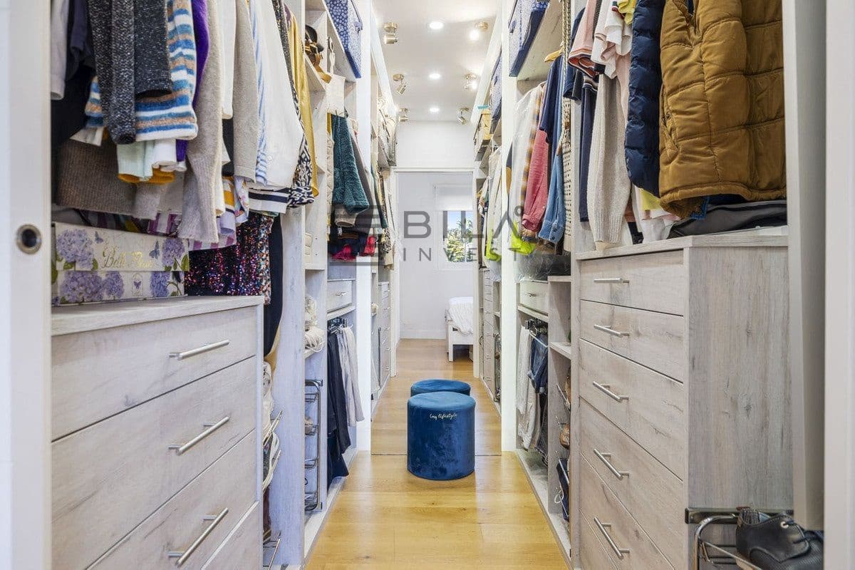 3 bedroom Flat for sale in El Chaparral with pool garage - € 649,000 (Ref: 9639877)