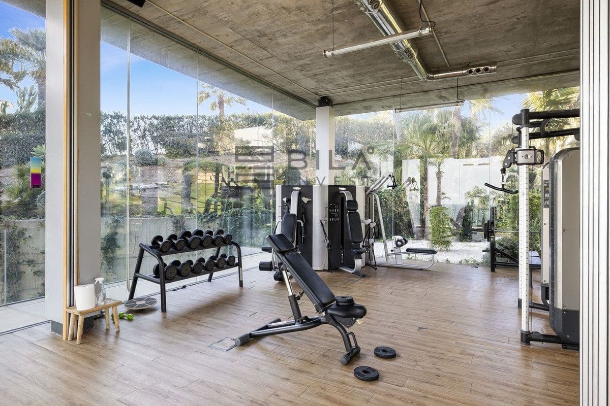 3 bedroom Flat for sale in El Chaparral with pool garage - € 649,000 (Ref: 9639877)