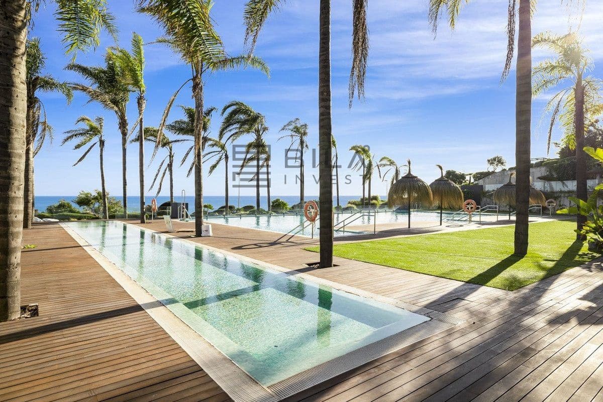 3 bedroom Flat for sale in El Chaparral with pool garage - € 649,000 (Ref: 9639877)