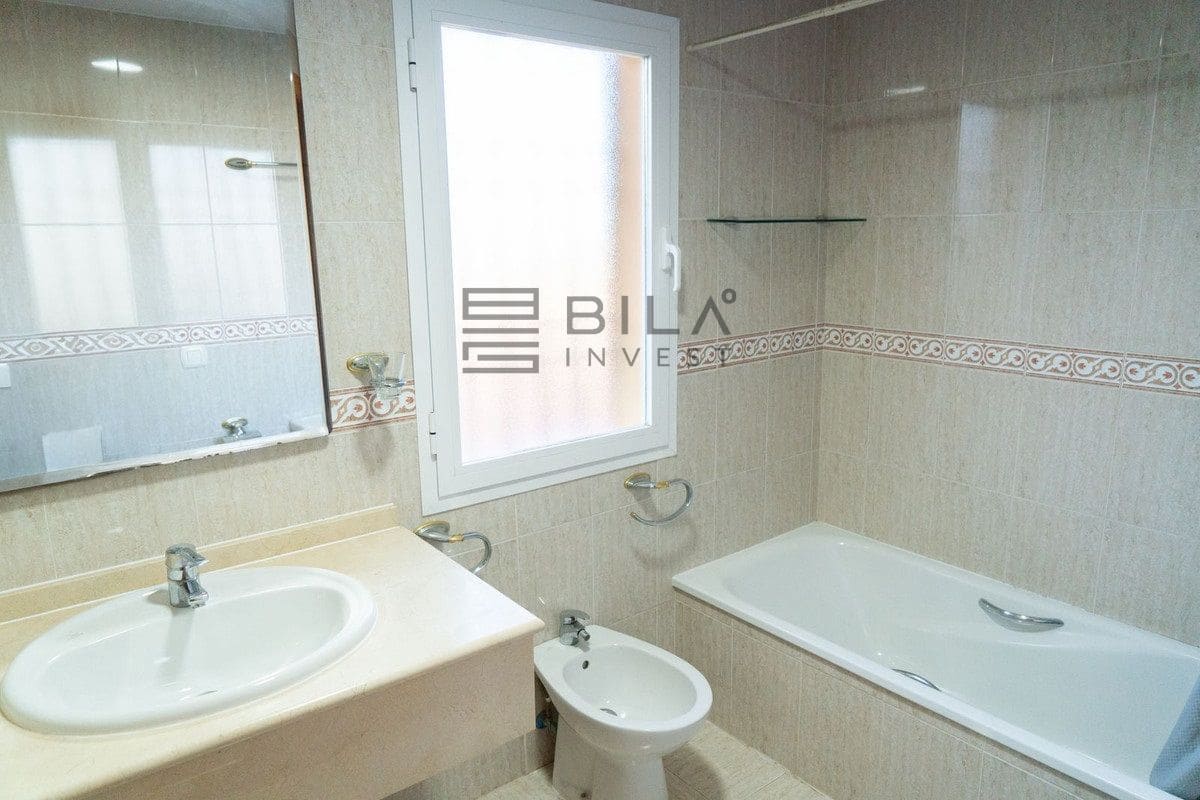 Casa de 3 habitaciones en Riviera del Sol en venta con piscina - 490.000 € (Ref: 9654061)