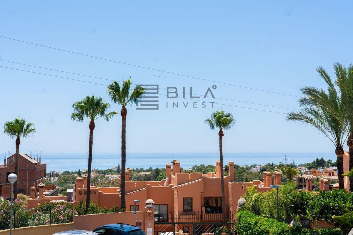 Casa de 3 habitaciones en Riviera del Sol en venta con piscina - 490.000 € (Ref: 9654061)