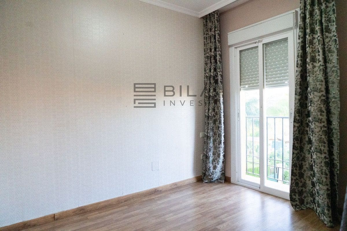 Casa de 3 habitaciones en Riviera del Sol en venta con piscina - 490.000 € (Ref: 9654061)