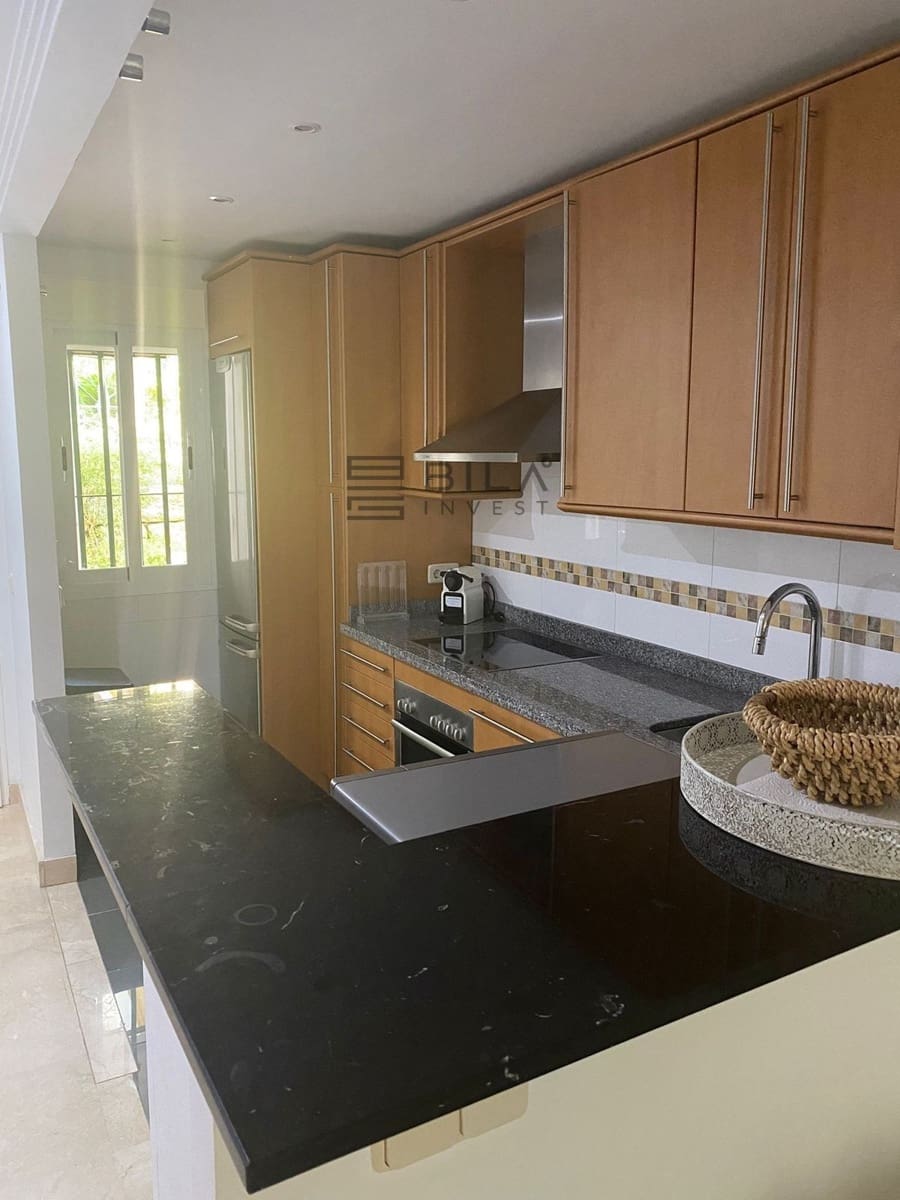 2 soverom Leilighet til salgs i La Cala de Mijas med svømmebasseng garasje - € 275 000 (Ref: 9654414)