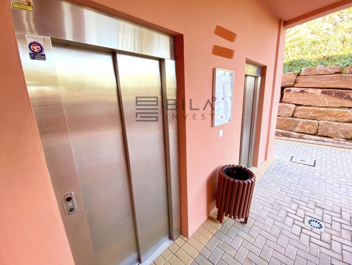 2 bedroom Flat for sale in Cerro del Aguila with pool garage - € 315,000 (Ref: 9654415)