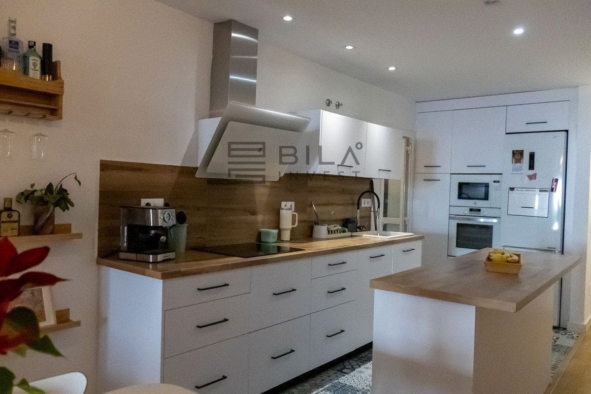 Piso de 3 habitaciones en Benalmadena Costa en venta con piscina garaje - 450.000 € (Ref: 9654417)