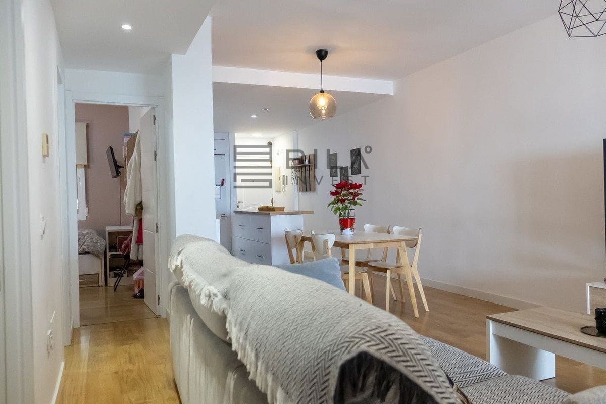 Piso de 3 habitaciones en Benalmadena Costa en venta con piscina garaje - 450.000 € (Ref: 9654417)