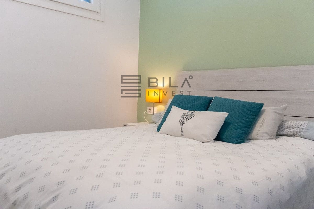 Piso de 3 habitaciones en Benalmadena Costa en venta con piscina garaje - 450.000 € (Ref: 9654417)