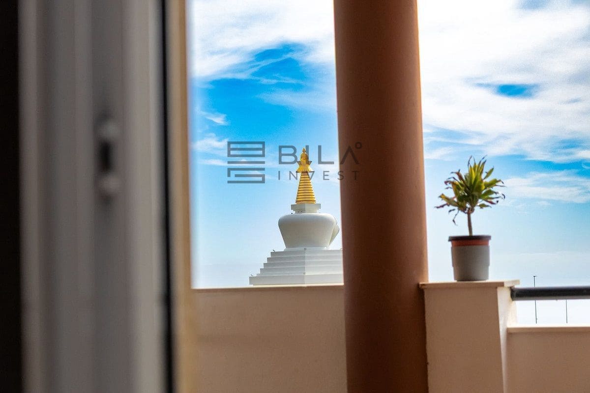 Piso de 3 habitaciones en Benalmadena Costa en venta con piscina garaje - 450.000 € (Ref: 9654417)