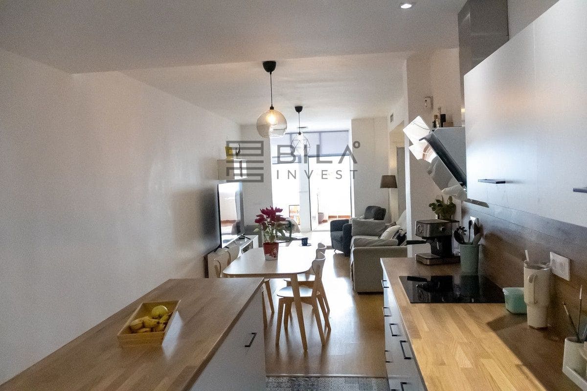 Piso de 3 habitaciones en Benalmadena Costa en venta con piscina garaje - 450.000 € (Ref: 9654417)