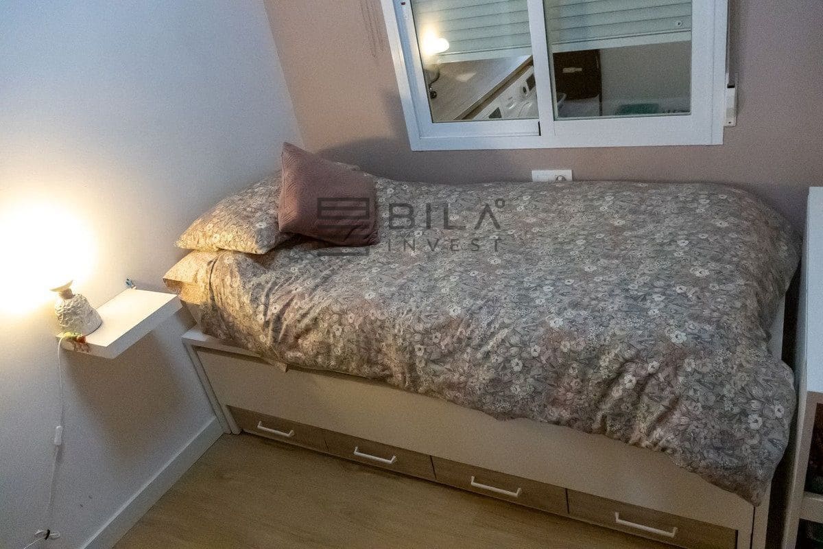 Piso de 3 habitaciones en Benalmadena Costa en venta con piscina garaje - 450.000 € (Ref: 9654417)