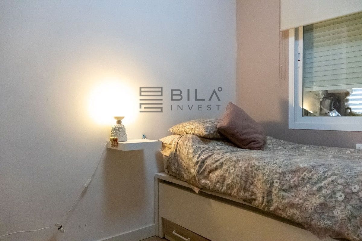 Piso de 3 habitaciones en Benalmadena Costa en venta con piscina garaje - 450.000 € (Ref: 9654417)