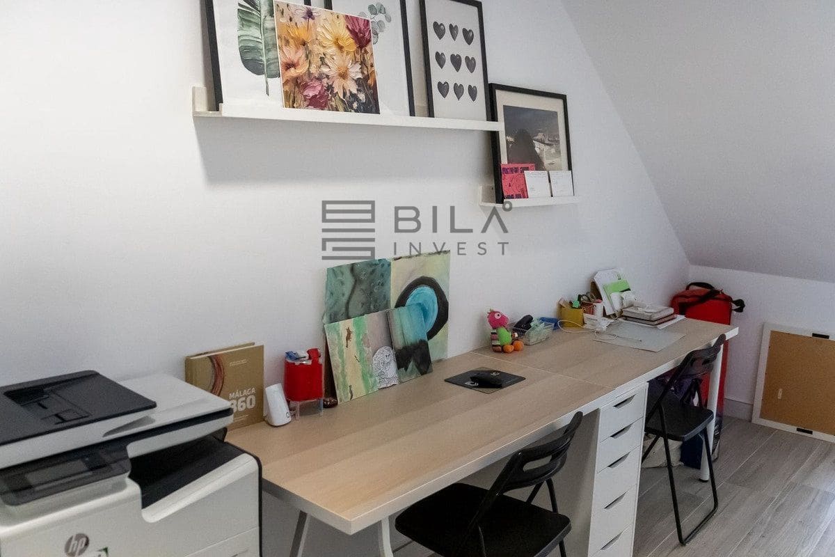 Piso de 3 habitaciones en Benalmadena Costa en venta con piscina garaje - 450.000 € (Ref: 9654417)