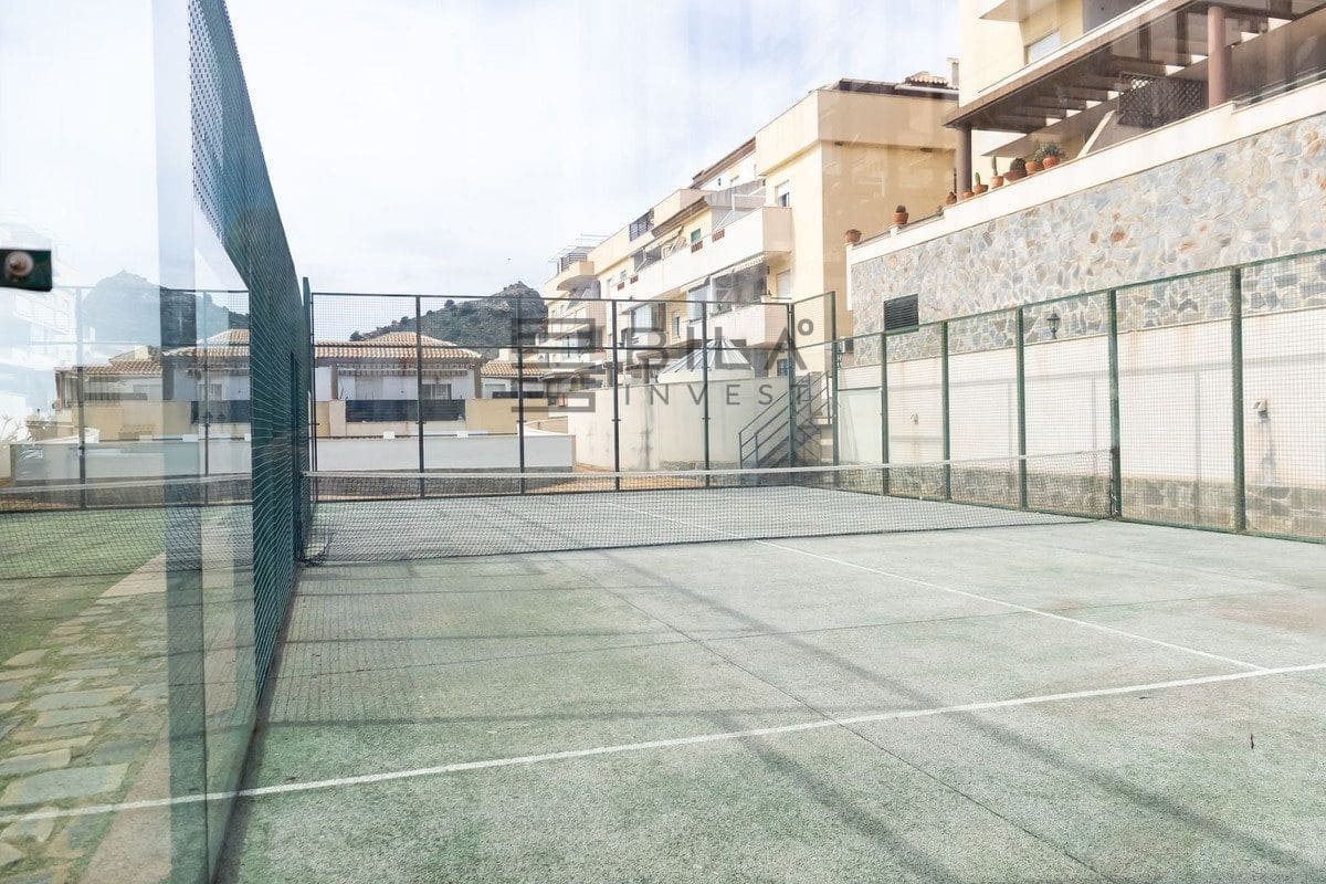 Piso de 3 habitaciones en Benalmadena Costa en venta con piscina garaje - 450.000 € (Ref: 9654417)