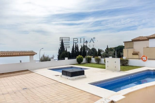 Piso de 3 habitaciones en Benalmadena Costa, Benalmádena en venta con piscina garaje - 450.000 € (Ref: 9654417)