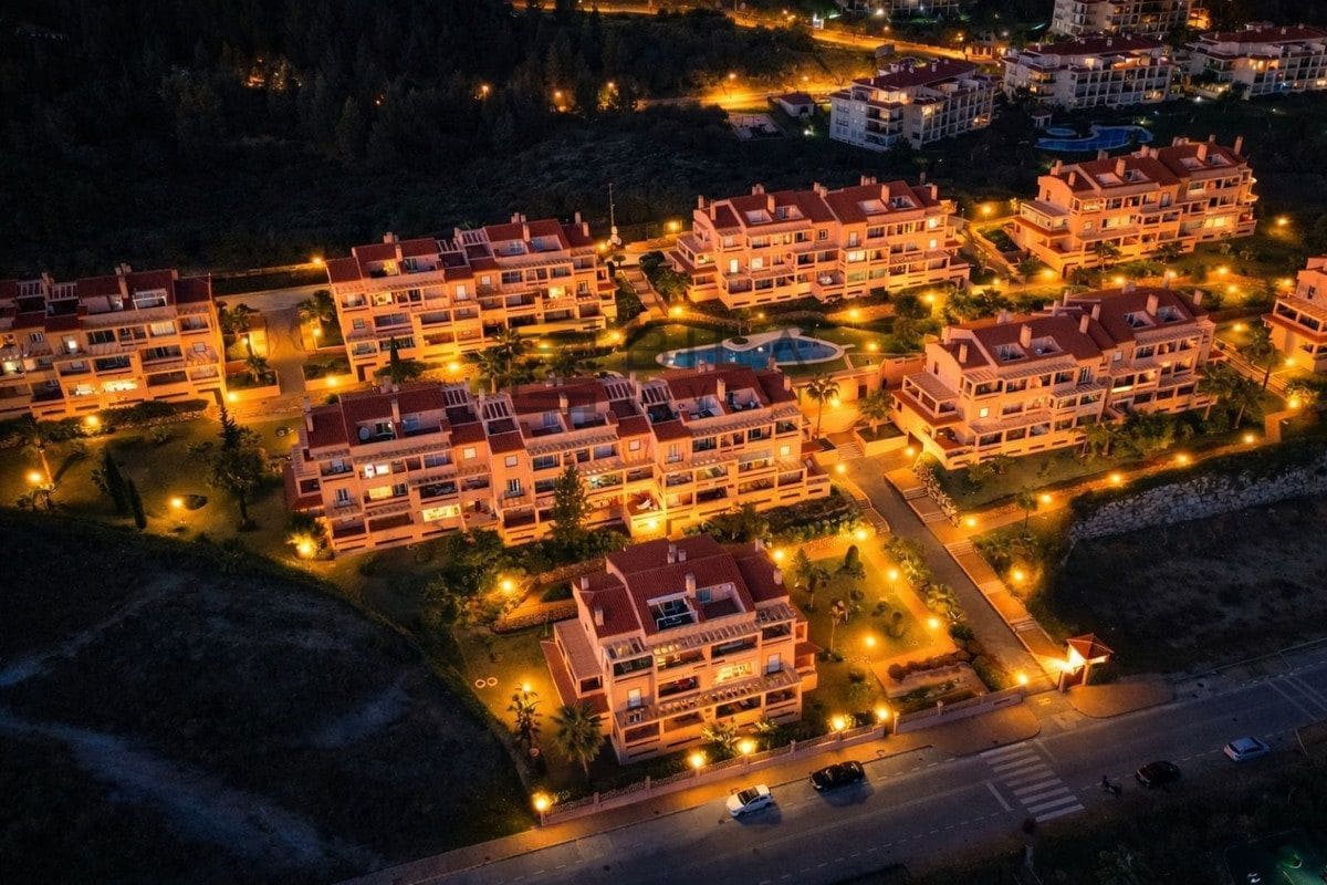 Piso de 4 habitaciones en El Chaparral en venta con piscina garaje - 419.000 € (Ref: 9654418)