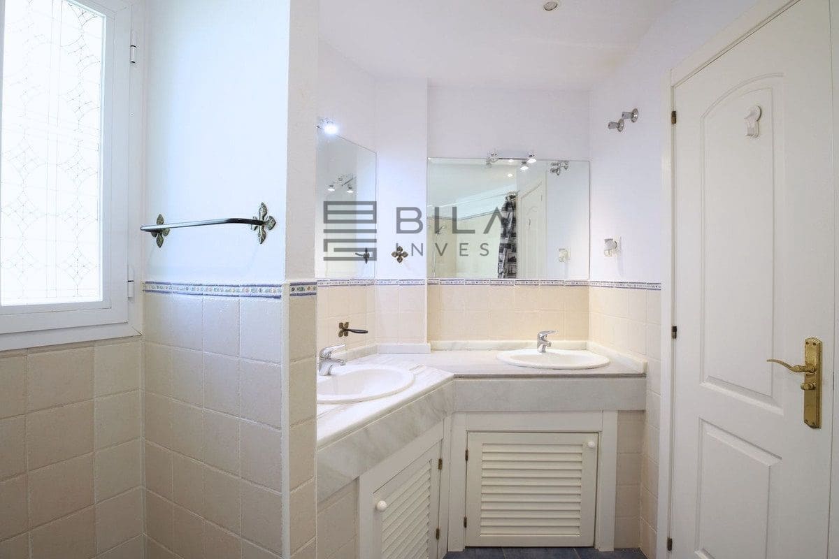 3 camera da letto Appartamento in vendita in Riviera del Sol con piscina garage - 350.000 € (Rif: 9654419)