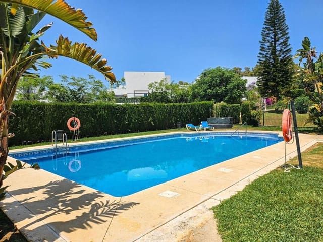Ático de 2 habitaciones en Calahonda, Mijas en venta con piscina - 280.000 € (Ref: 9654420)