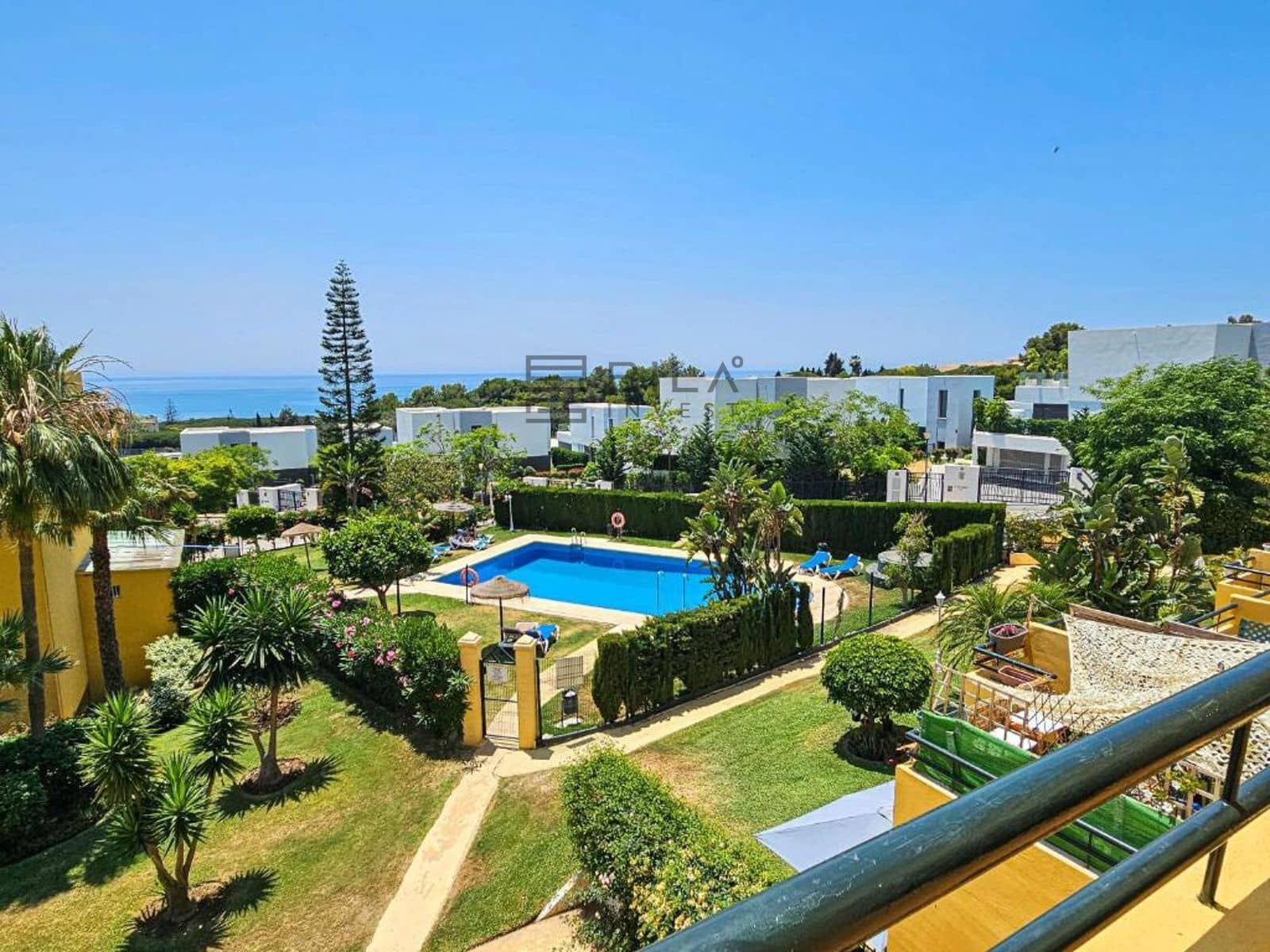 2 sovrum Takvåning till salu i Calahonda med pool - 280 000 € (Ref: 9654420)