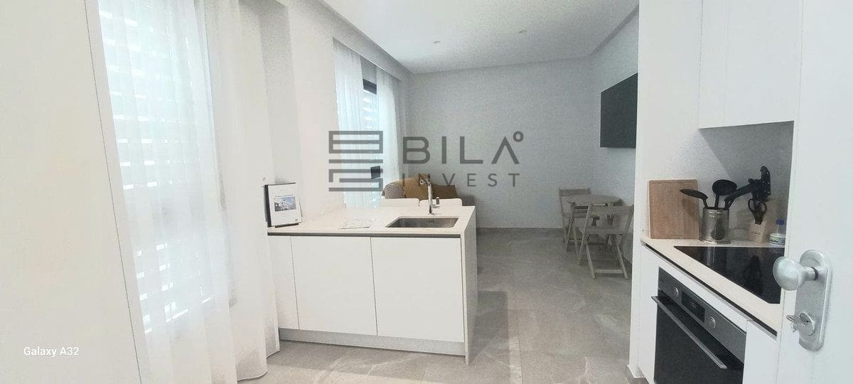 2 bedroom Flat for sale in La Cala de Mijas - € 330,000 (Ref: 9665708)