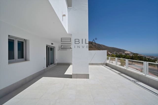 2 slaapkamer Flat te koop in Benalmádena pueblo, Benalmádena met zwembad garage - € 399.950 (Ref: 9665712)