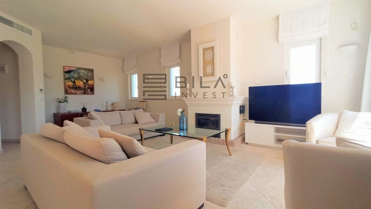 2 Zimmer Penthouse zu verkaufen in Miraflores mit Pool - 469.000 € (Ref: 9669859)