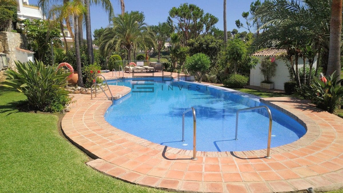 2 Zimmer Penthouse zu verkaufen in Miraflores mit Pool - 469.000 € (Ref: 9669859)