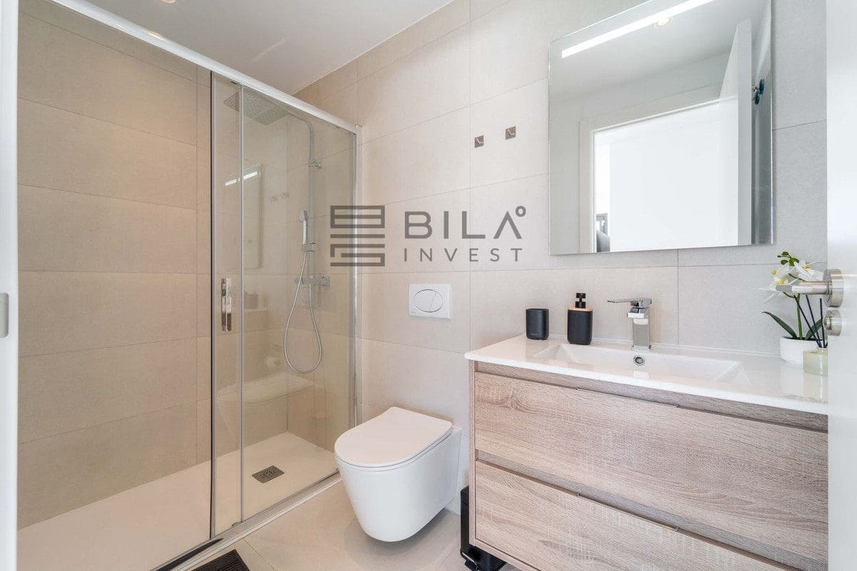 3 sovrum Takvåning till salu i Fuengirola med pool - 1 299 000 € (Ref: 9669864)