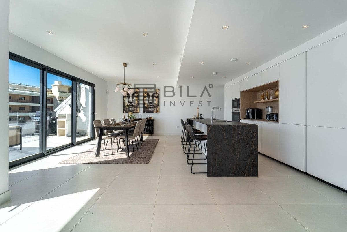 3 sovrum Takvåning till salu i Fuengirola med pool - 1 299 000 € (Ref: 9669864)