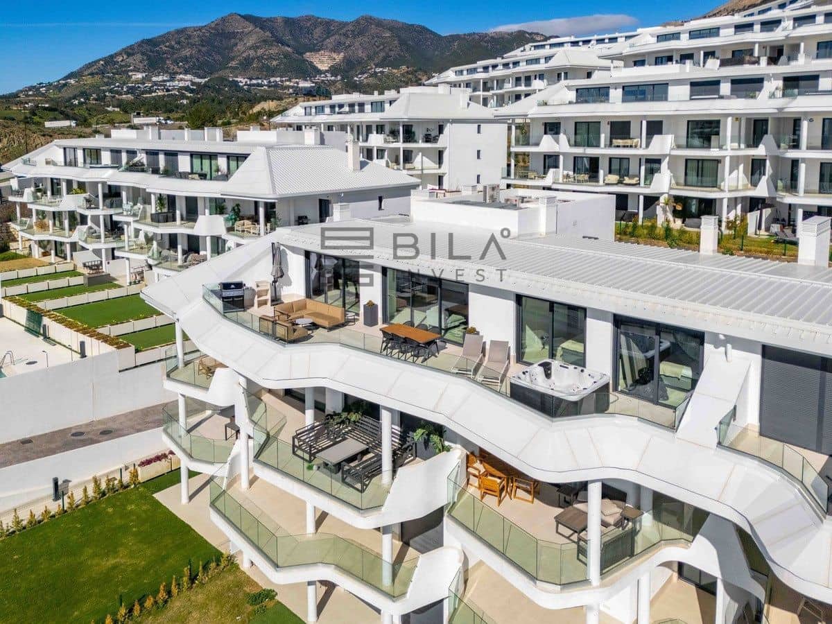 3 sovrum Takvåning till salu i Fuengirola med pool - 1 299 000 € (Ref: 9669864)