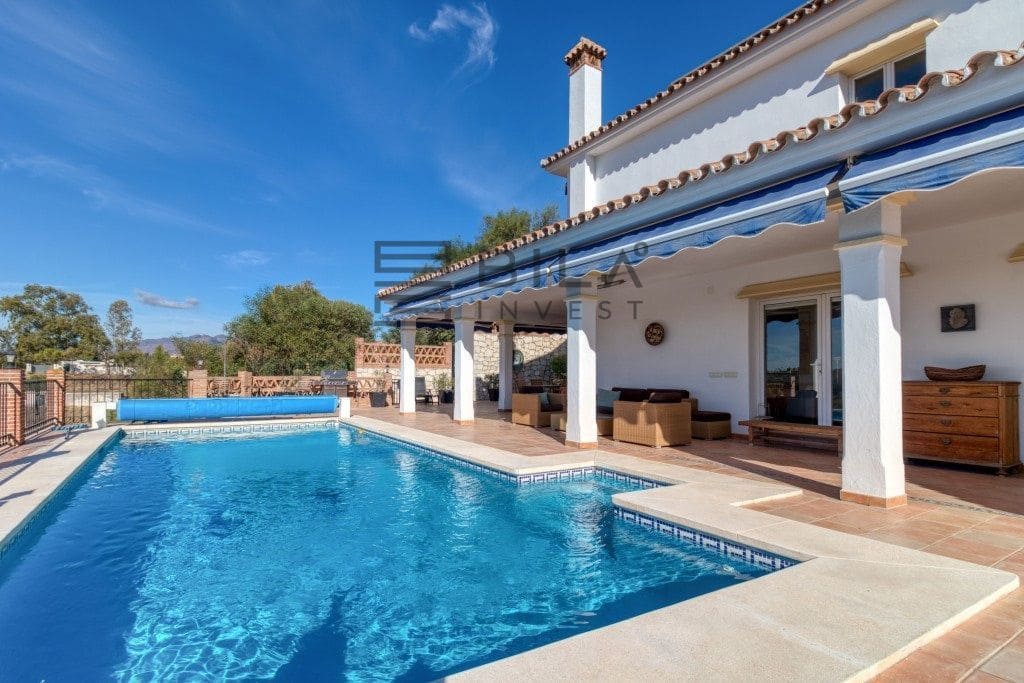 4 chambre Villa/Maison à vendre à Mijas avec piscine garage - 1 395 000 € (Ref: 9669867)