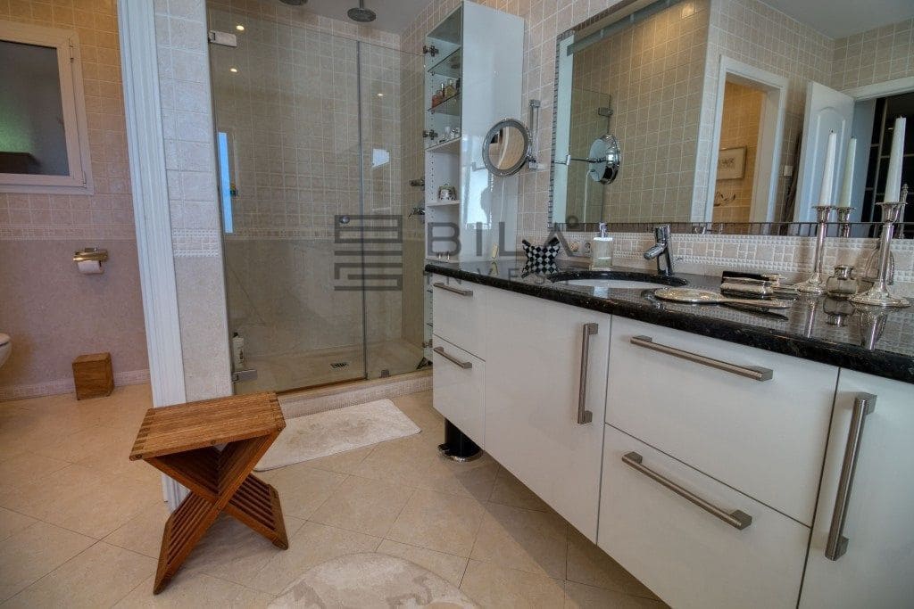 4 chambre Villa/Maison à vendre à Mijas avec piscine garage - 1 395 000 € (Ref: 9669867)