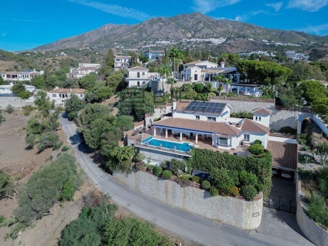 4 slaapkamer Villa te koop in Mijas pueblo, Mijas met zwembad garage - € 1.395.000 (Ref: 9669867)