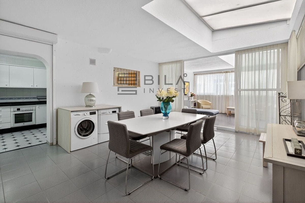 3 slaapkamer Flat te koop in Torrequebrada met zwembad garage - € 689.000 (Ref: 9672406)