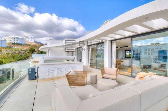 3 quarto Penthouse para venda em El Higuerón, Fuengirola com piscina - 1 350 000 € (Ref: 9672407)