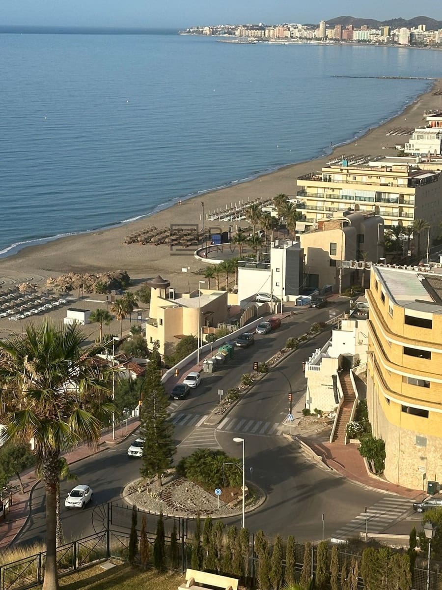 Piso de 2 habitaciones en Benalmadena Costa en venta con piscina - 350.000 € (Ref: 9672410)