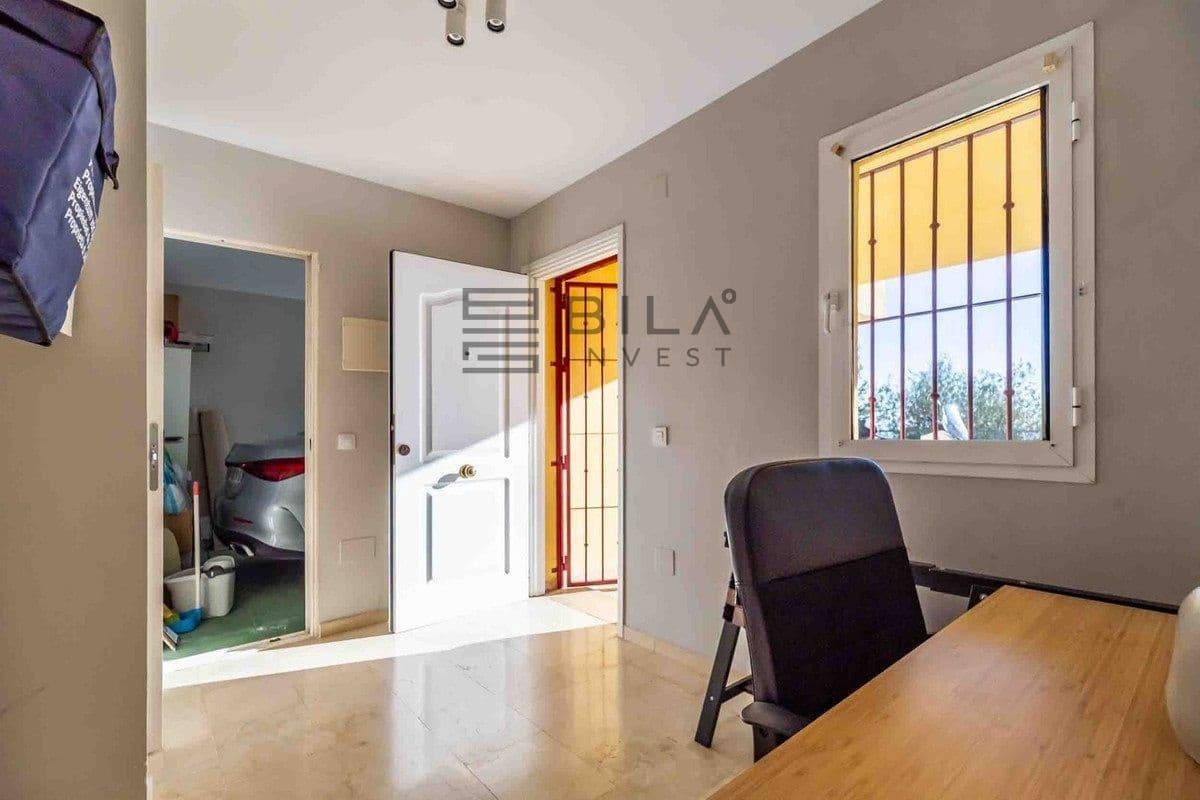 3 makuuhuone Huvila myytävänä paikassa Mijas mukana uima-altaan 
autotalli - 550 000 € (Ref: 9679061)