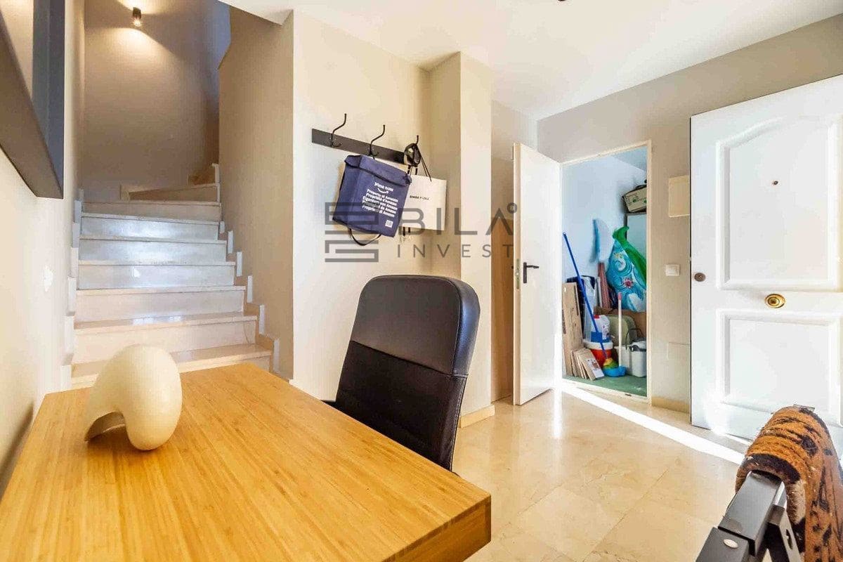 3 makuuhuone Huvila myytävänä paikassa Mijas mukana uima-altaan 
autotalli - 550 000 € (Ref: 9679061)