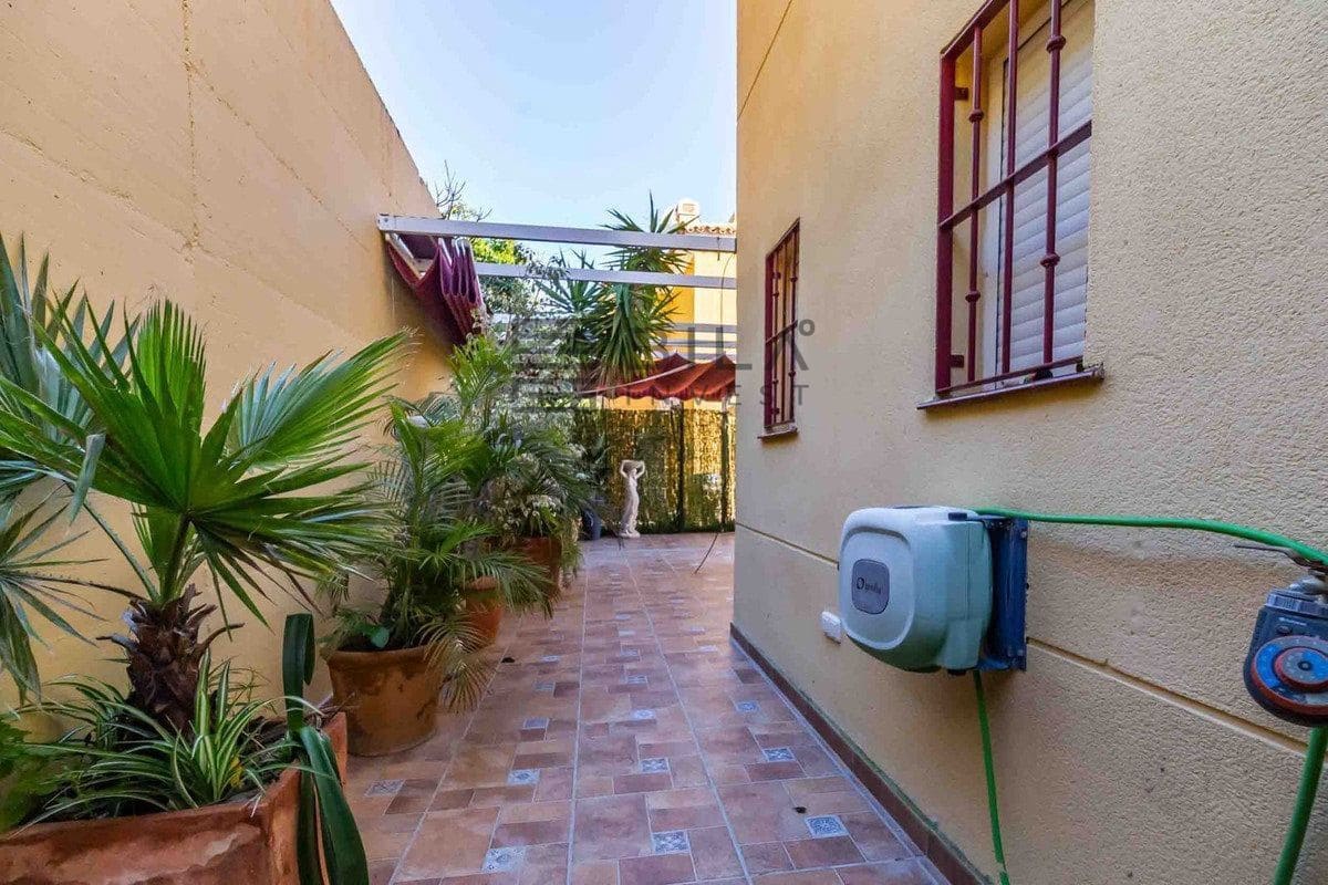 3 makuuhuone Huvila myytävänä paikassa Mijas mukana uima-altaan 
autotalli - 550 000 € (Ref: 9679061)